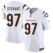 Cheap Men's Cincinnati Bengals #97 Shemar Stewart White 2025 Draft F.U.S.E. Vapor Untouchable Limited Football Stitched Jersey